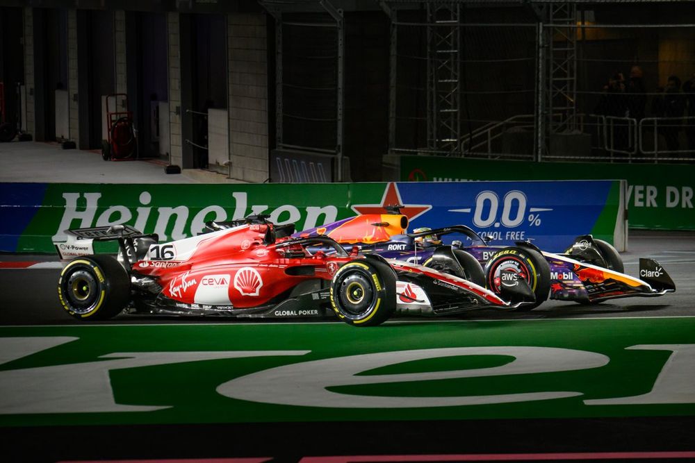 Max Verstappen, Red Bull Racing RB19, Charles Leclerc, Ferrari SF-23