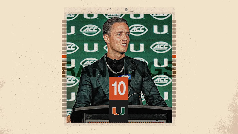 Carson Beck is now at quarterback for Miami. (Grant Thomas/Yahoo Sports)