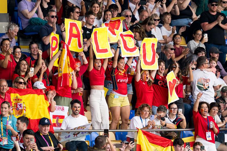 Fans of Spain