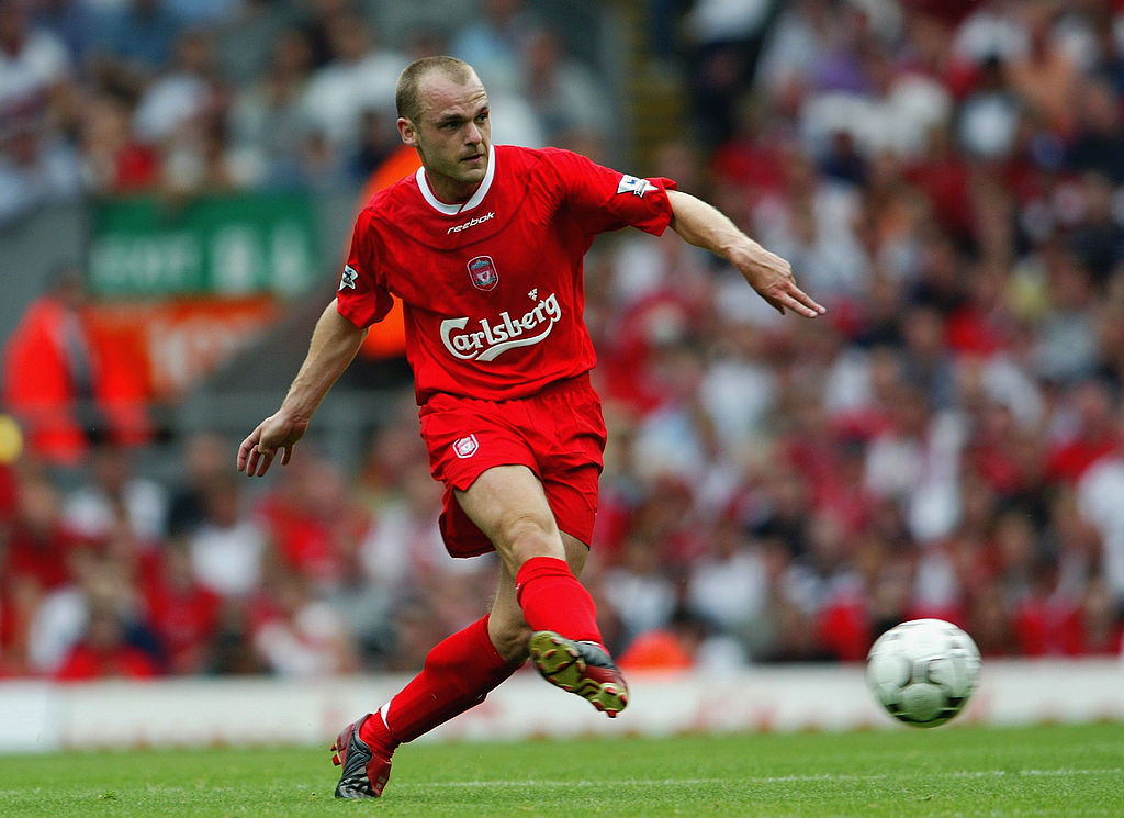 LIVERPOOL - AUGUST 17: Danny Murphy of Liverpool lays the ball off during the FA Barclaycard Premiership match between Liverpool and Chelsea on August 17, 2003 at Anfield in Liverpool, England. Chelsea won the match 2-1. (Photo by Laurence Griffiths/Getty Images)