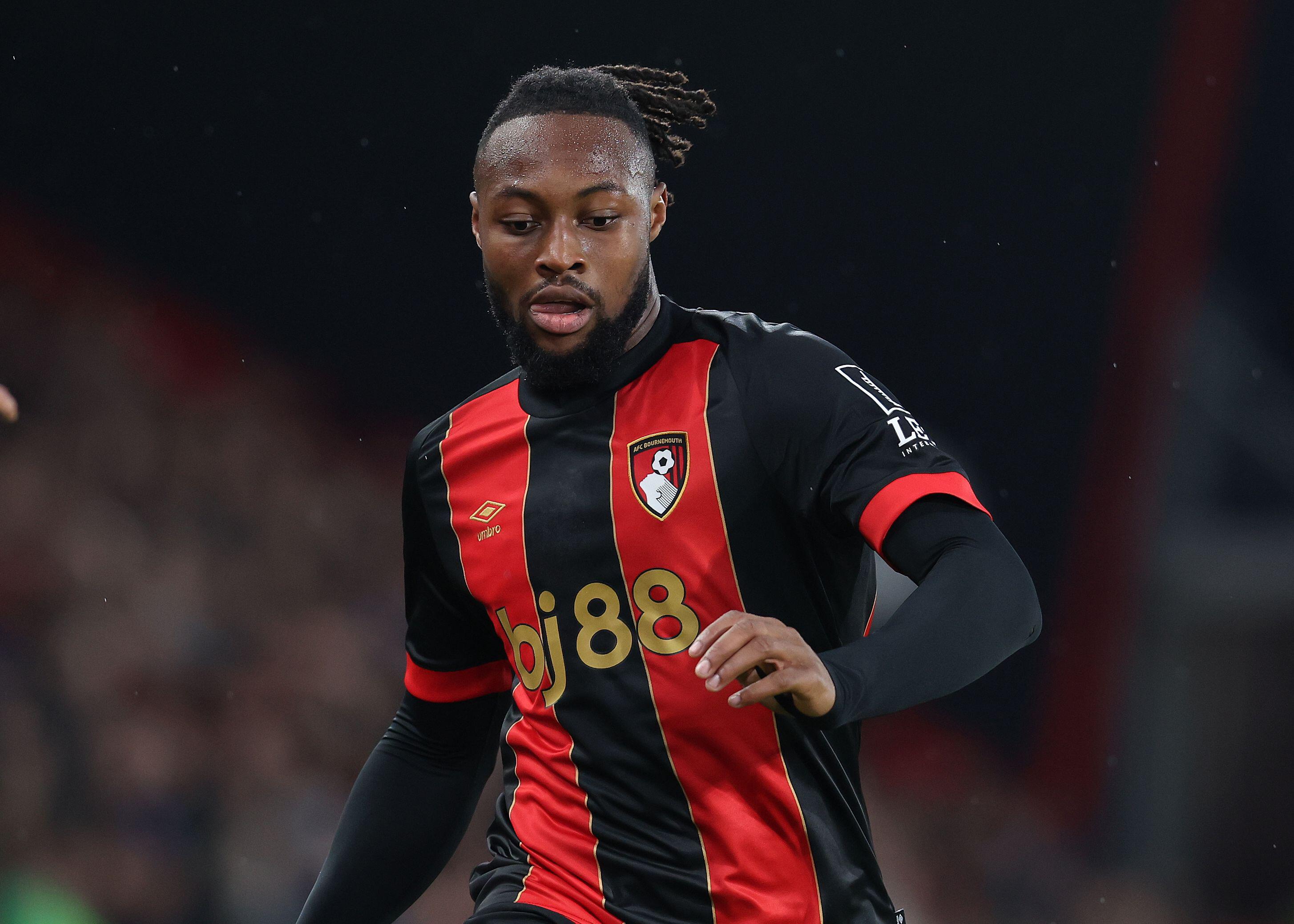 Antoine Semenyo playing for Bournemouth against Fulham, April 2025.