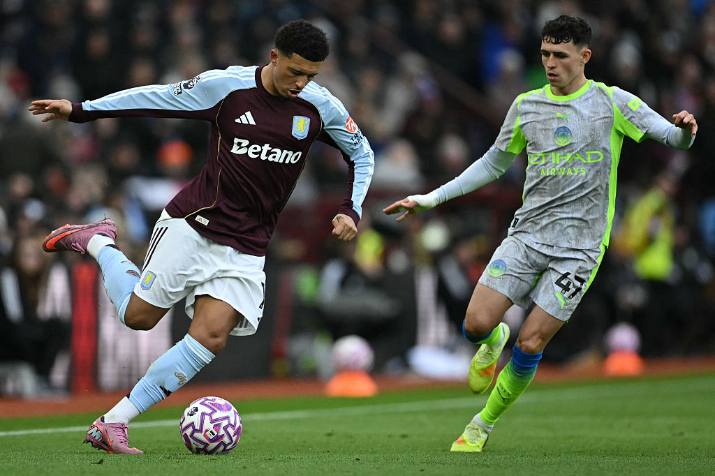 Aston Villa's English defender #19 Jadon Sancho (L) plays the ball under pressure from Manchester City's English midfielder #47 Phil Foden (R) during the English Premier League football match between Aston Villa and Manchester City at Villa Park in Birmingham, central England on October 26, 2025. (Photo by JUSTIN TALLIS / AFP) / RESTRICTED TO EDITORIAL USE. No use with unauthorized audio, video, data, fixture lists, club/league logos or 'live' services. Online in-match use limited to 120 images. An additional 40 images may be used in extra time. No video emulation. Social media in-match use limited to 120 images. An additional 40 images may be used in extra time. No use in betting publications, games or single club/league/player publications. /