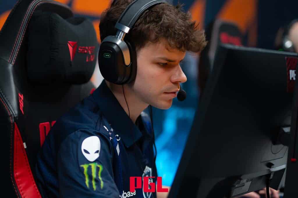 Image of Team Liquid Siuhy competing at PGL Bucharest 2025