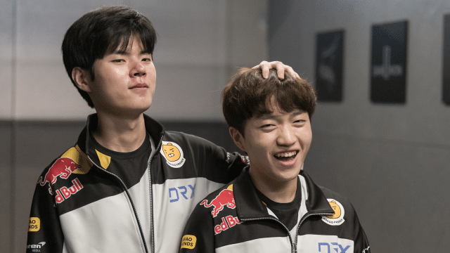 Keria with T1 teammate