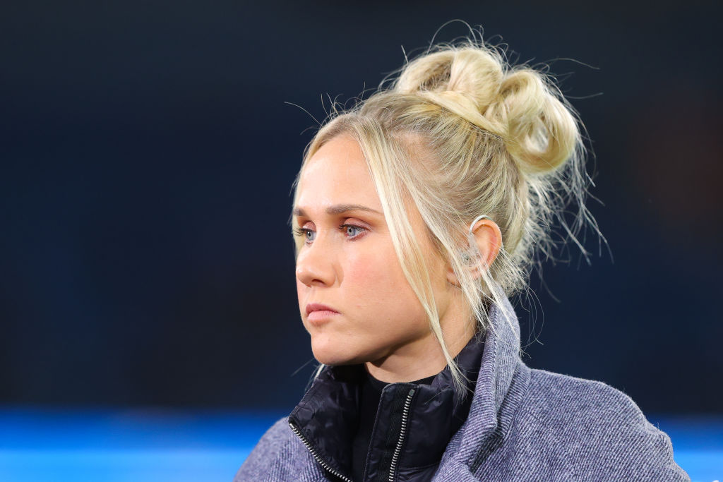 Former player Izzy Christiansen analyzing a match as a television pundit