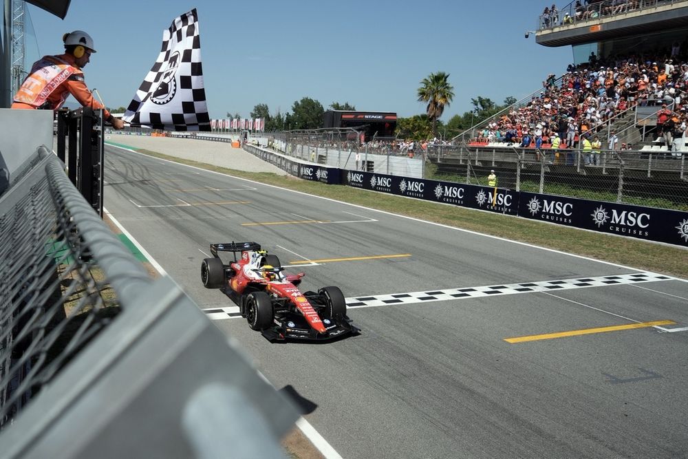 Lewis Hamilton, Ferrari crosses the finish line