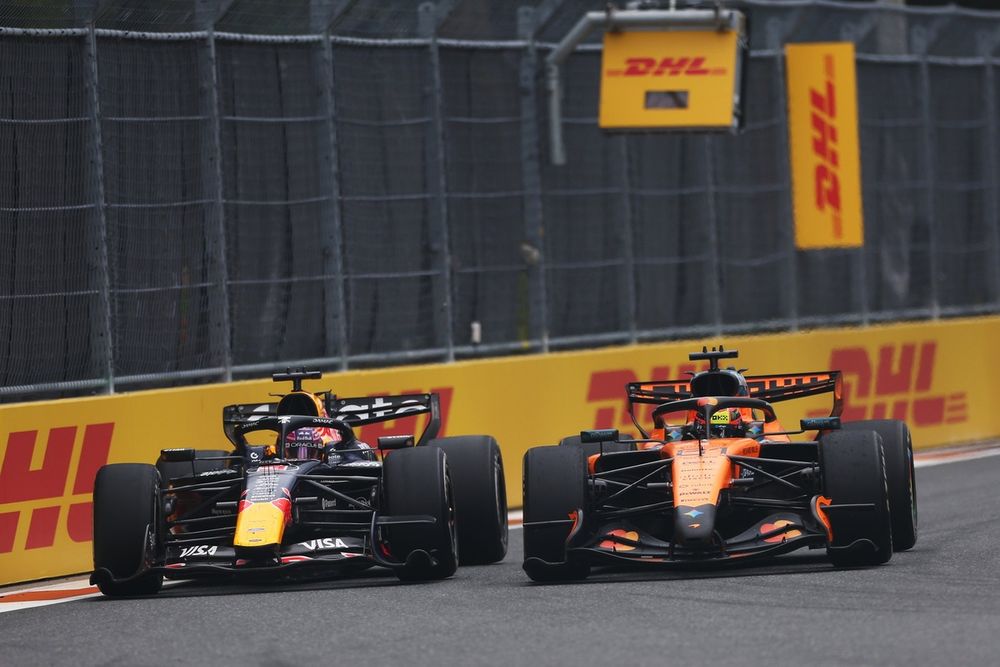 Max Verstappen, Red Bull Racing, Oscar Piastri, McLaren